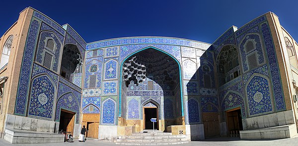 دانستنی مسجد شیخ لطف الله